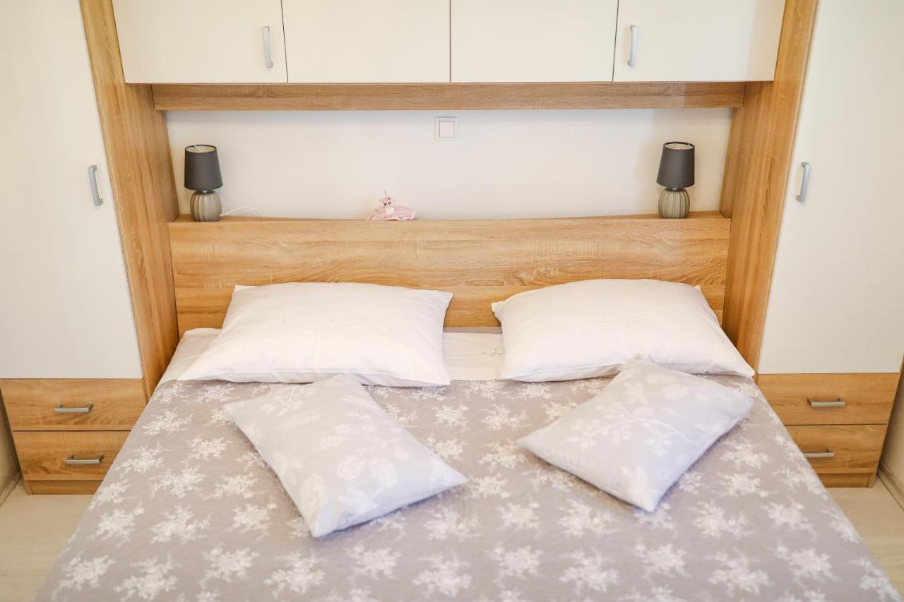 Holiday Home Ana Poljana  Ngoại thất bức ảnh