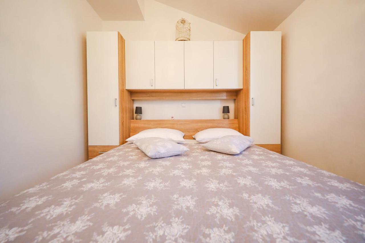 Holiday Home Ana Poljana  Ngoại thất bức ảnh