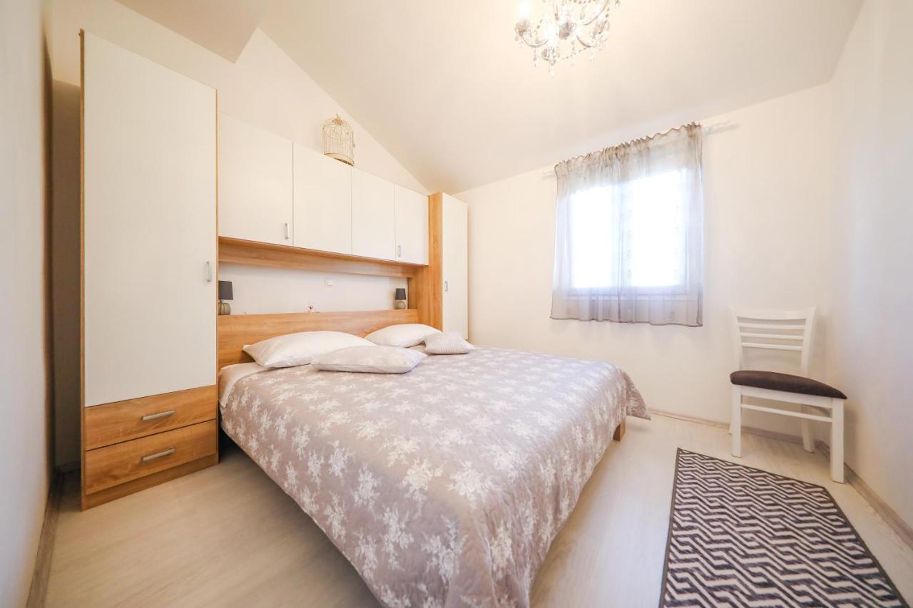 Holiday Home Ana Poljana  Ngoại thất bức ảnh